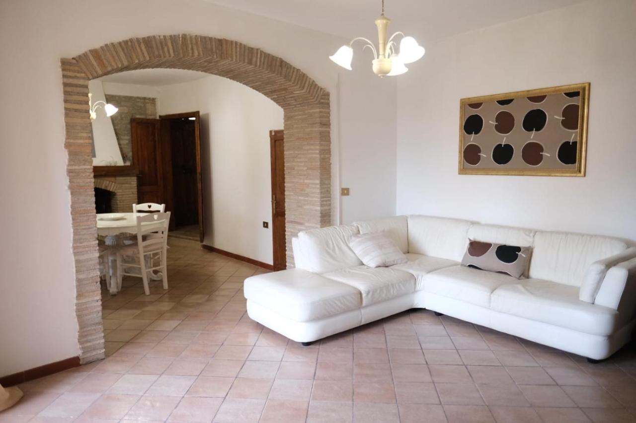 La Residenza Dei Nonni Apartment Montefranco Exterior foto